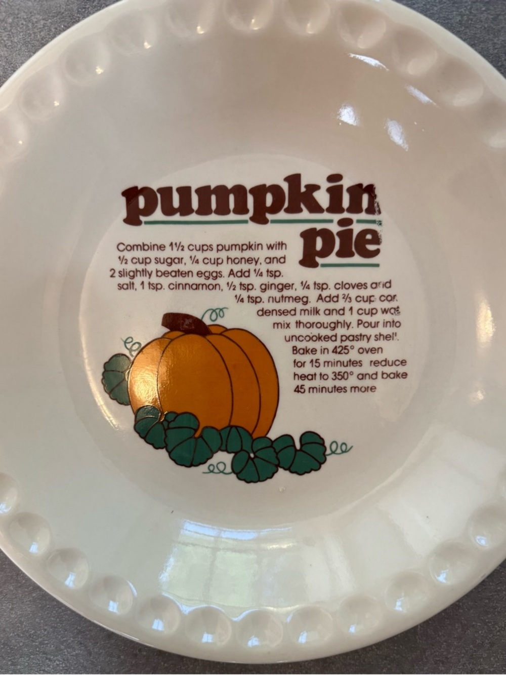 Pumpkin Pie Ceramic Baking Dish - Cream with Orange & Green - Picture 5 of 5